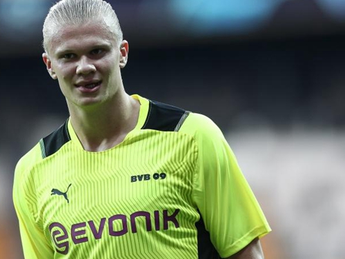 拉比奥出战的4场意甲米兰不败仅丢1球，缺阵7场仅3胜且丢8球（拉比奥出场4轮米兰不败仅失1球，缺席7战仅3胜且被攻入8球）