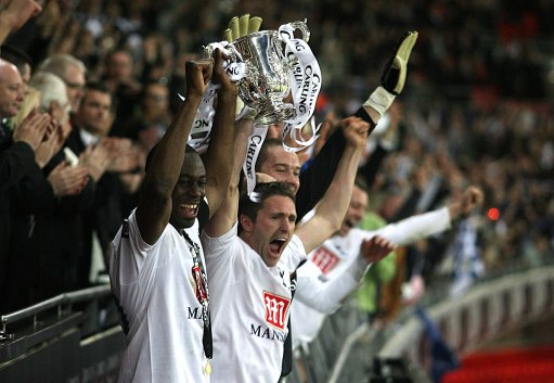 尤利亚诺：就算当年有VAR，我对大罗的阻挡也不会被判点球（尤利亚诺：即使配备VAR，我对大罗那次拦截也不该判点球）