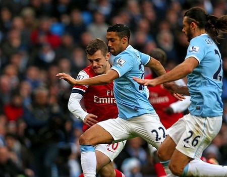 爱媒：奥林匹克峰会建议放宽对俄参赛限制，但欧足联仍维持禁令（爱媒称：奥林匹克峰会建议放松俄运动员参赛限制，欧足联禁令不变）