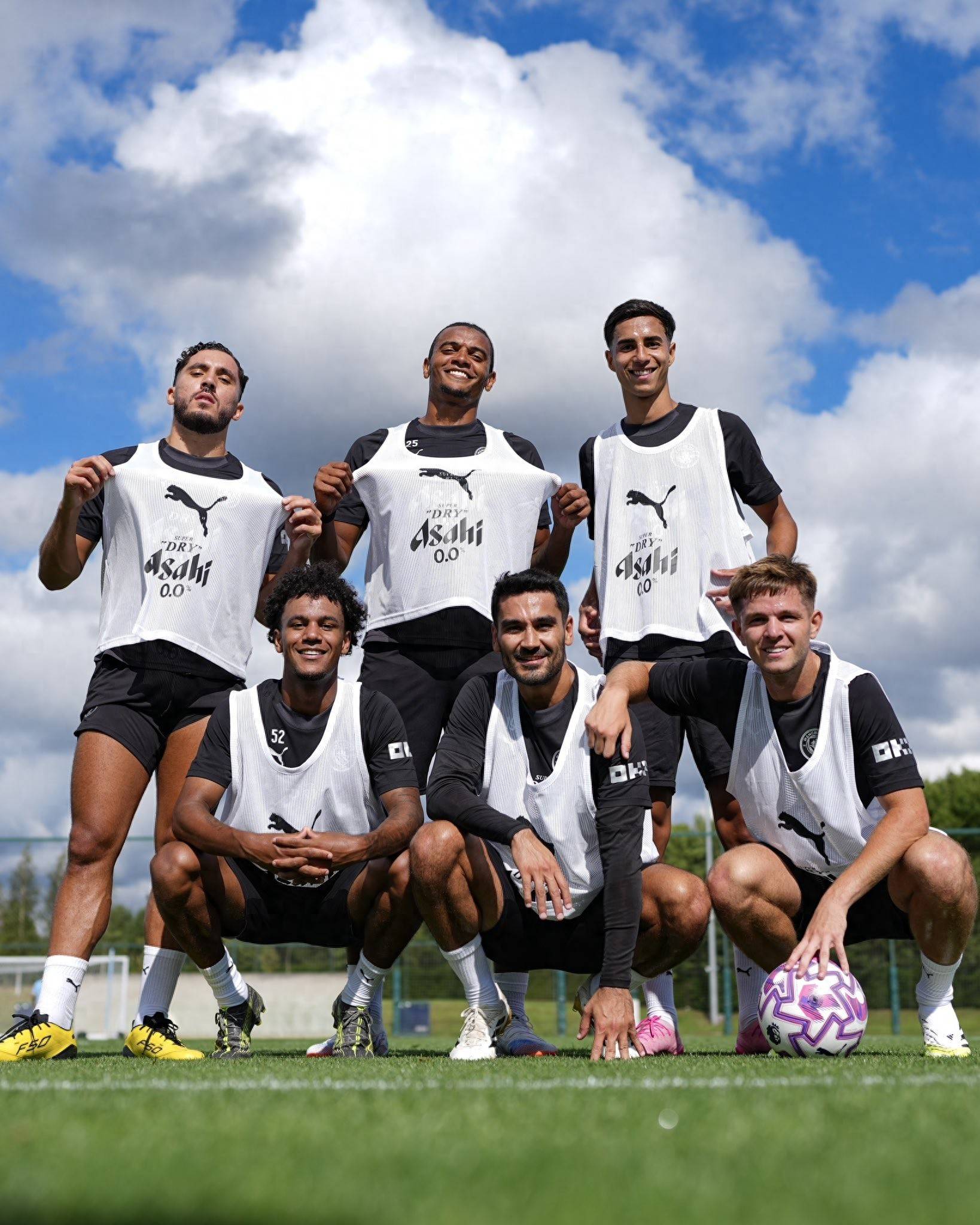 英超赛场亮点：利物浦逆转曼联,（英超焦点战：利物浦上演逆转力克曼联）