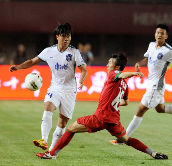 克罗斯谈皇马现状：不要总谈过去，我不需要别人说我想你（克罗斯谈皇马：专注当下，别总怀旧；我不需要别人对我说“想你”）