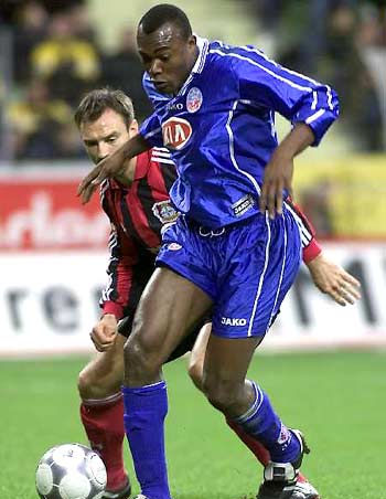 109球追平恩里克，莱万升至巴萨队史射手榜第16位（莱万以109球追平恩里克，升至巴萨历史射手榜第16名）