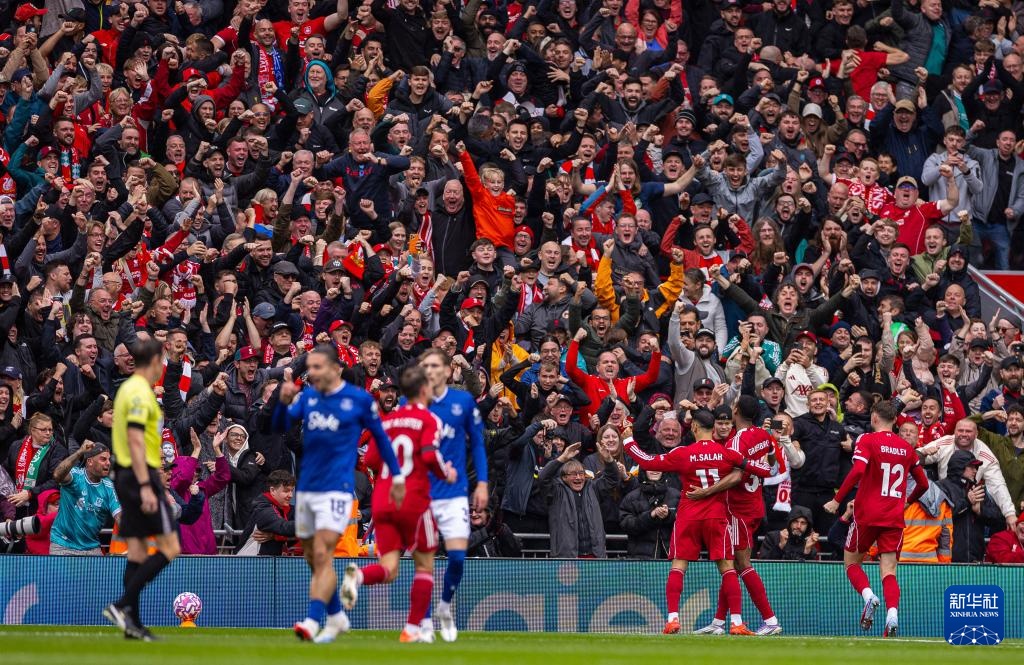 内托：丢球或许是因为注意力有点不集中，我们想赢得冠军奖杯（内托：失球可能源于注意力不集中，我们志在夺冠）