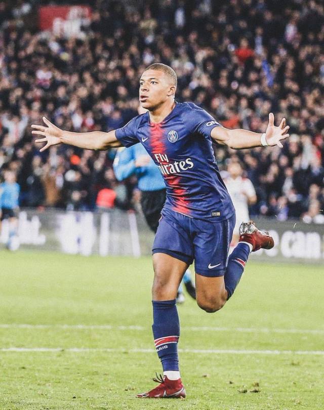 美记：步行者对独行侠中锋加福德很感兴趣（美媒称步行者青睐独行侠中锋加福德）