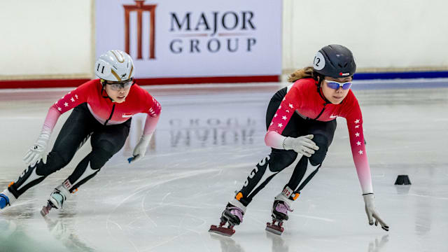 埃泽：丁丁是高水平足球思想家，这类球员是我自幼仰望的榜样（埃泽：丁丁是顶级足球智者，这样的球员是我从小崇拜的典范）